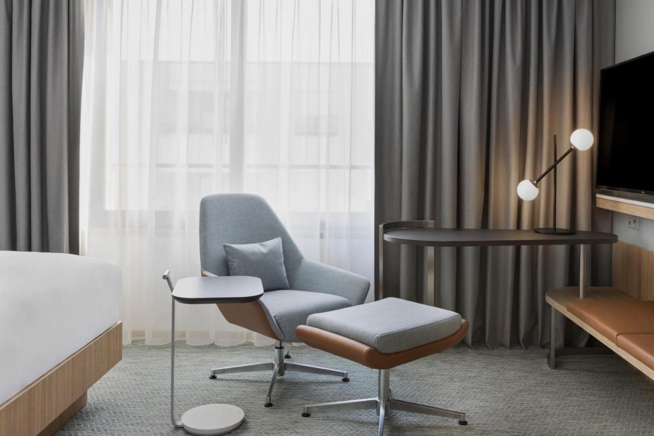Courtyard By Marriott Biel Bienne酒店 外观 照片