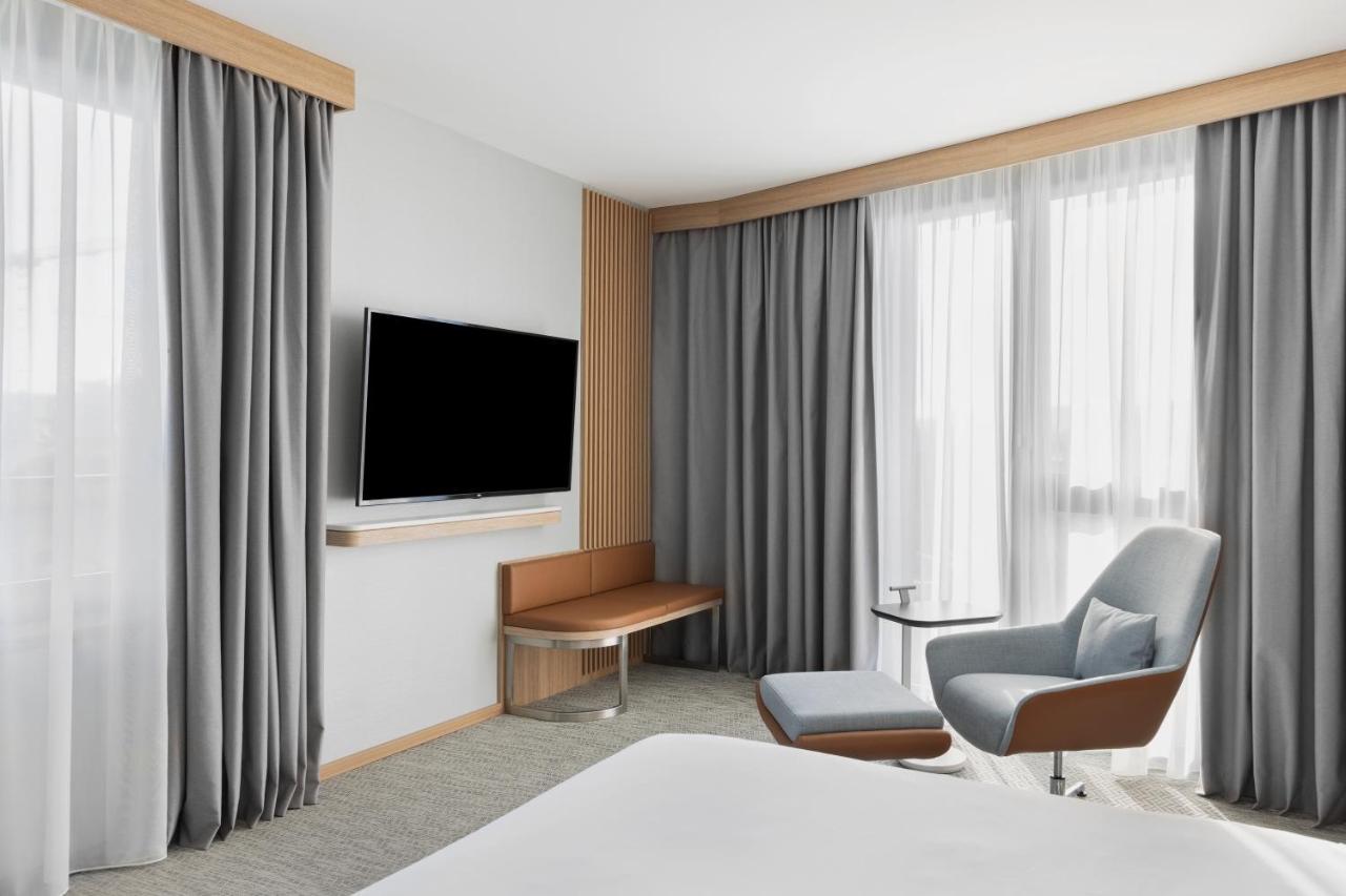 Courtyard By Marriott Biel Bienne酒店 外观 照片
