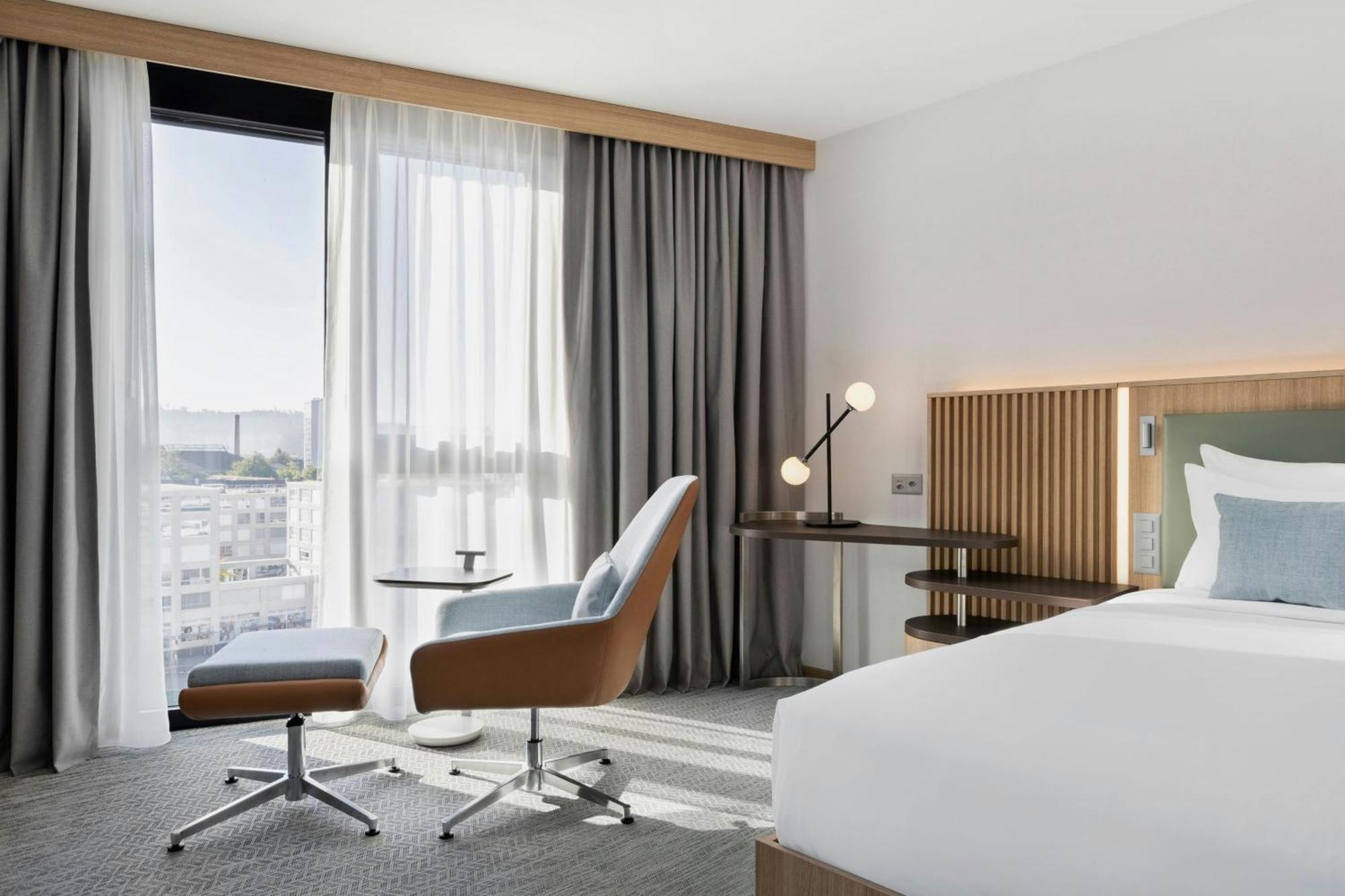 Courtyard By Marriott Biel Bienne酒店 外观 照片