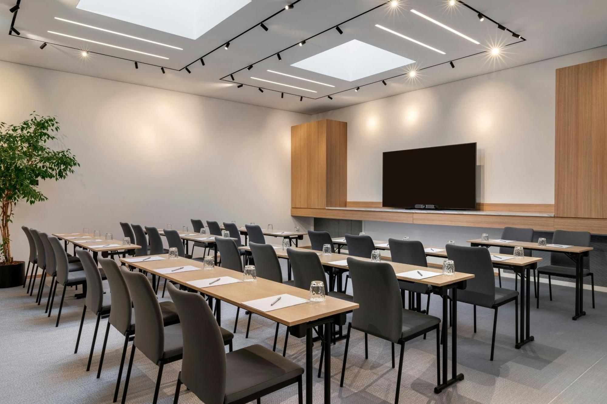 Courtyard By Marriott Biel Bienne酒店 外观 照片